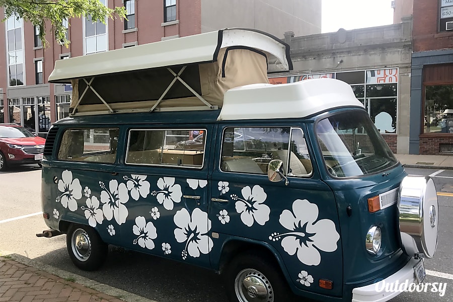 Van Rental Ri >> 1979 Volkswagen Westfalia Motor Home Camper Van Rental In Providence Van Rental Ri >> 1979 Volkswagen Westfalia Motor Home Camper Van Rental In Providence