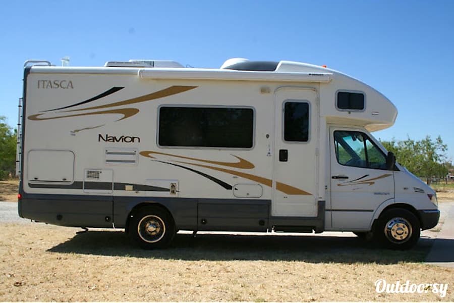 2007 Itasca Navion Motor Home Class C Rental in Brea, CA Outdoorsy