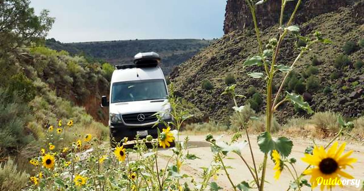 2015 Mercedes Benz Sprinter Motor Home Camper Van Rental