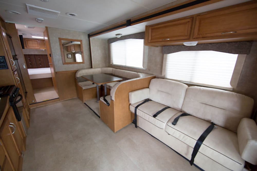 Photos Winnebago 31k Minnie Winnie Outdoorsy