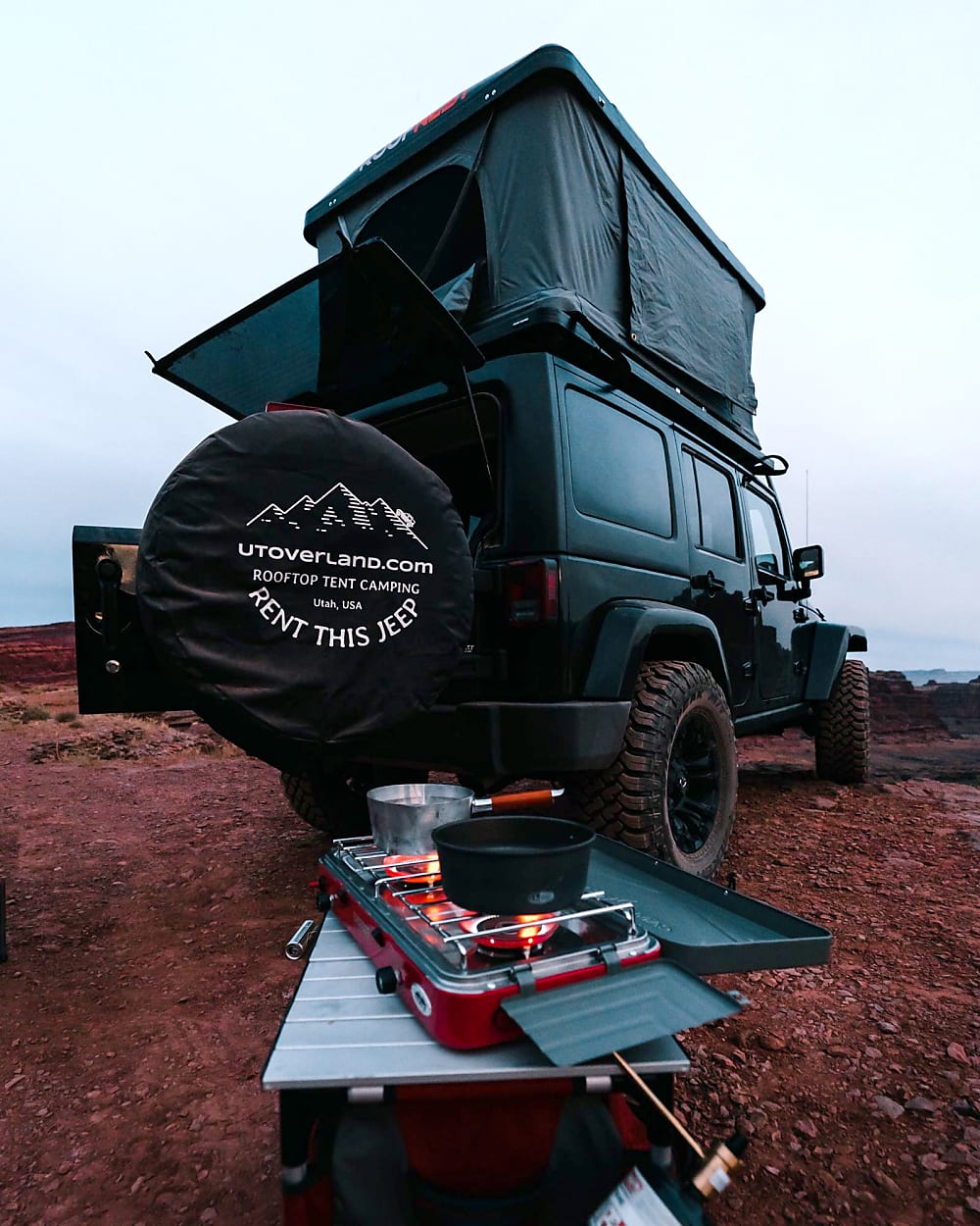 Photos 2018 Jeep Rubicon Wrangler Unlimited 4 door Rooftop Tent