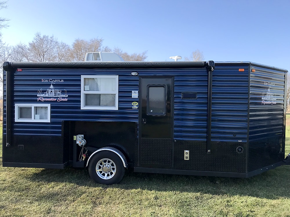 Photos 2018 Ice Castle RV Edition Outdoorsy