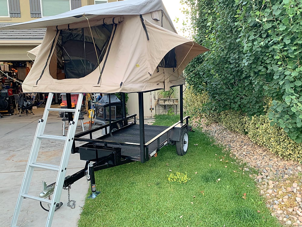Photos Ultralight Smittybilt Overlander RTT on trailer Outdoorsy