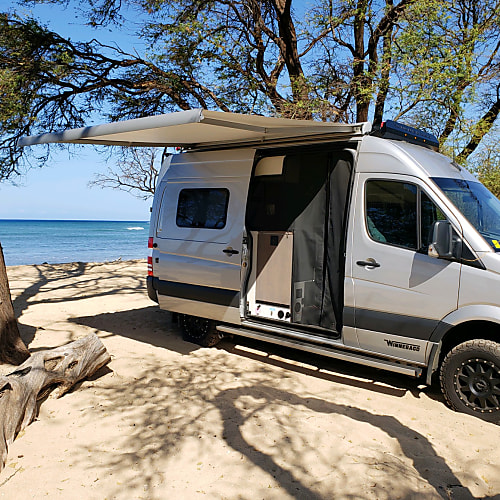 aloha maui vans