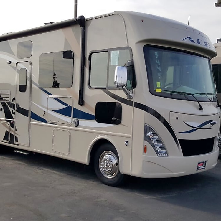 2017 Thor Motor Coach A C E Motor Home Class A Rental In Suffolk