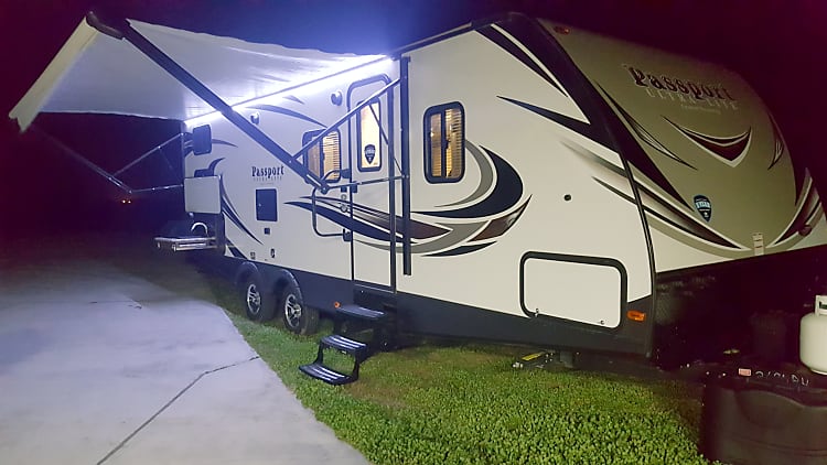 2019 Keystone Passport Trailer Rental in Falls City, TX ...