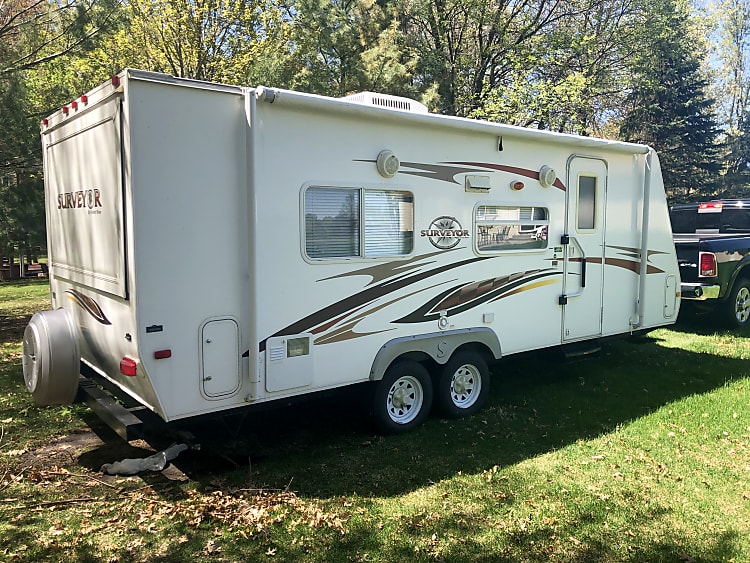 2008 Forest River Surveyor Trailer Rental in Ham Lake, MN Outdoorsy