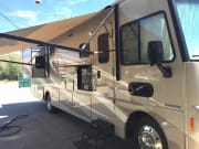 2016 Itasca Sunstar LX 35F Class A for rent in Fremont California