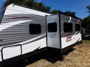 2017 Coleman 285bh Travel Trailer for rent in Salinas California