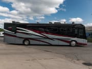 2014 Winnebago Forza available for rent in Santa Clarita California