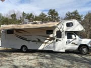 2014 Winnebago Chalet available for rent in Moneta Virginia