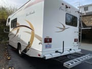 2013 Thor Motor Coach Four Winds available for rent in Asheville North Carolina