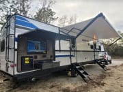 2021 ST332VBH  by Venture for rent in 34433