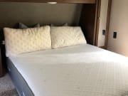 2017 32 BHTS  by Keystone Hideout for rent in 53913