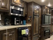2016 Allegro Allegro Motorhome available for rent in Snohomish Washington