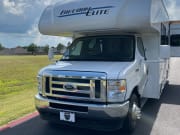 2022 Freedom Elite  by Thor Motor Coach for rent in 72712