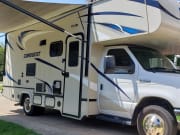 2018 Gulf Stream Conquest available for rent in Garland Texas