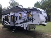 2021 Keystone Fuzion available for rent in Commerce City Colorado