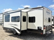 2016 Heartland Elkridge available for rent in Connelly Springs North Carolina