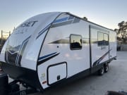 2021 Crossroads Sunset Trail Travel Trailer for rent in Oxnard California