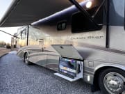 2002 Dutch Star Dutch Star Motorhome available for rent in Saucier Mississippi