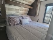 2021 Coleman 263 BH Lantern Edition available for rent in Mission Hills California