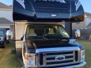 2012 Tioga Tioga Motorhome available for rent in Lockhart Texas