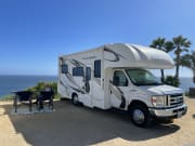 2020 Thor Four Winds available for rent in Palmdale California