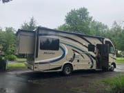 2017 Thor Vegas Class A for rent in Rialto California