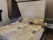 2020 Zinger Lite  by Crossroads RV for rent in 54216