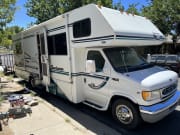 2001 Itasca Sundancer Class C for rent in Reno Nevada