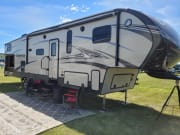 2016 Crusader Crusader Fifth Wheel available for rent in Edgar Wisconsin