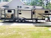 2020 Coachmen Chaparral available for rent in Newnan Georgia