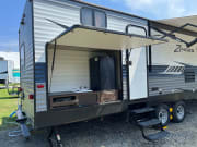 2020 Crossroads RV Zinger available for rent in Georgetown Delaware