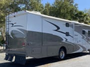2013 Itasca Sunstar Class A for rent in Raleigh North Carolina