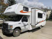 2010 Forester Forester Motorhome Class C for rent in Calgary Alberta
