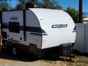 2022 Sunset Park RV Sun Lite Travel Trailer for rent in Riverside California