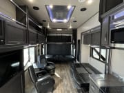 2018 Genesis Supreme Rv Genesis Supreme available for rent in Chino California