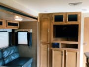 2016 Catalina Legacy  by Coachmen for rent in 40351