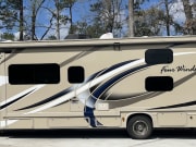 2017 Thor Four Winds available for rent in Magnolia Texas