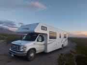 2015 Thor Majestic available for rent in Aurora Colorado