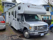 2017 Adventurer Adventurer Motorhome available for rent in Surrey British Columbia