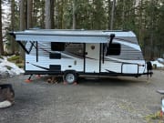 2019 Dutchmen Coleman Lantern LT available for rent in Burnaby British Columbia