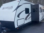 2018 Kodiak Express  by Dutchmen for rent in 06071