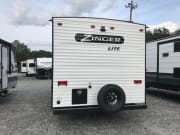 2021 Crossroads RV Zinger Lite available for rent in Manson Iowa