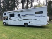 2011 Jamboree Motorhome  by Jamboree for rent in 98332