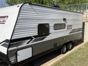 2022 Dutchmen Coleman Lantern LT Travel Trailer for rent in Edmond Oklahoma