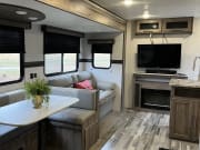 2022 Crossroads RV Zinger available for rent in Piney Flats Tennessee