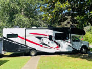 2022 Thor Chateau Class C for rent in Fort Smith Arkansas
