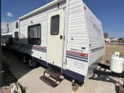 2004 Pioneer Pioneer Trailer available for rent in Bullheadcity Arizona